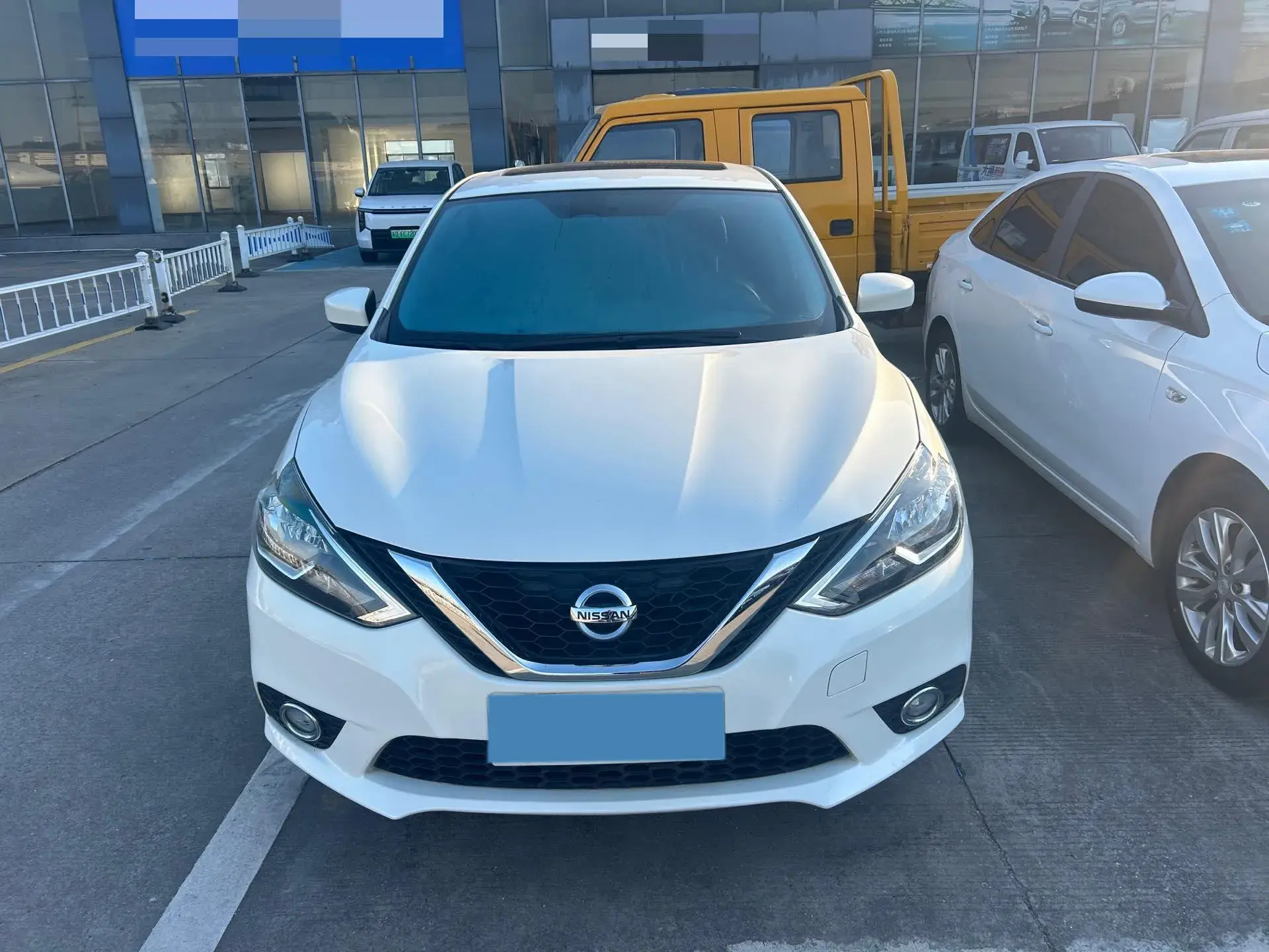 2021 NISSAN SYLPHY thumbnail 2