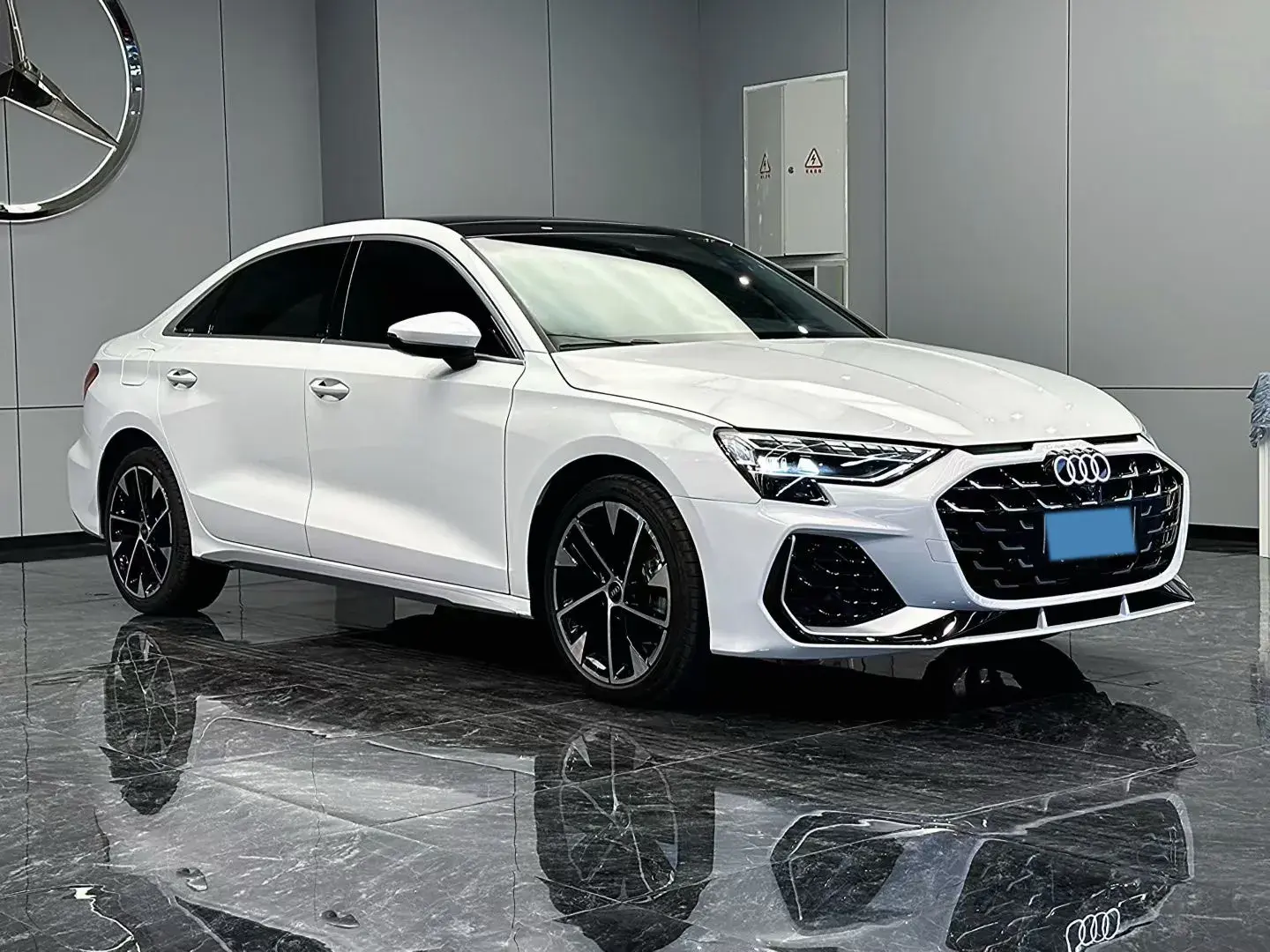 2025 AUDI A3 thumbnail 3