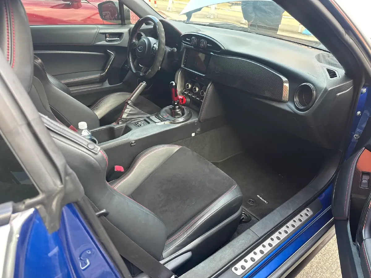 2019 Ford Focus 2.3T 280HP L4 6MT,autocango,china used car exporter,china ev exporter,chinese used car exporter,chinese used ev exporter