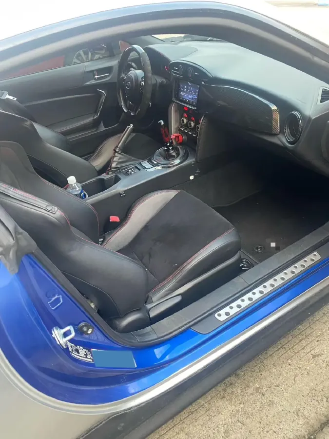 2019 Ford Focus 2.3T 280HP L4 6MT,autocango,china used car exporter,china ev exporter,chinese used car exporter,chinese used ev exporter