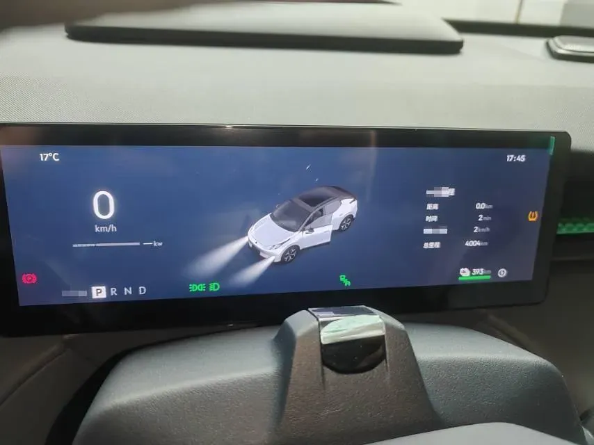 2025 LYNK&CO Z20 BEV 61.47KWH,autocango,china used car exporter,china ev exporter,chinese used car exporter,chinese used ev exporter