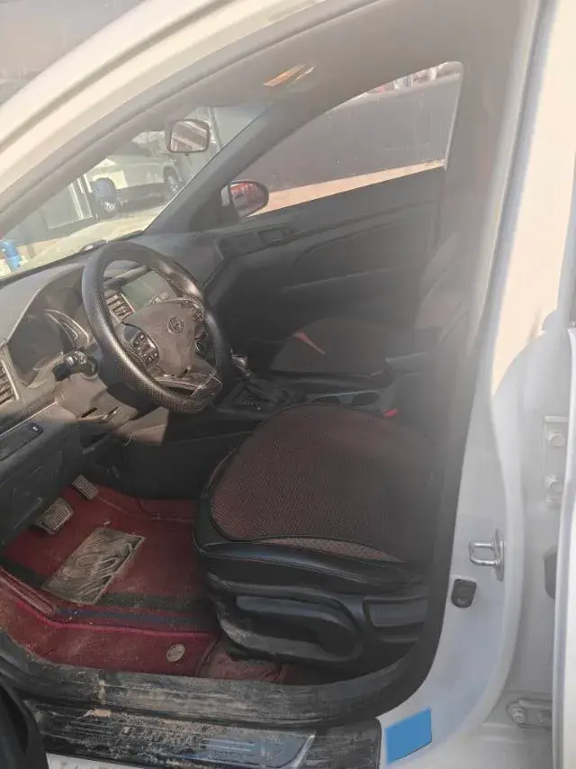 2019 HYUNDAI ELANTRA thumbnail 4