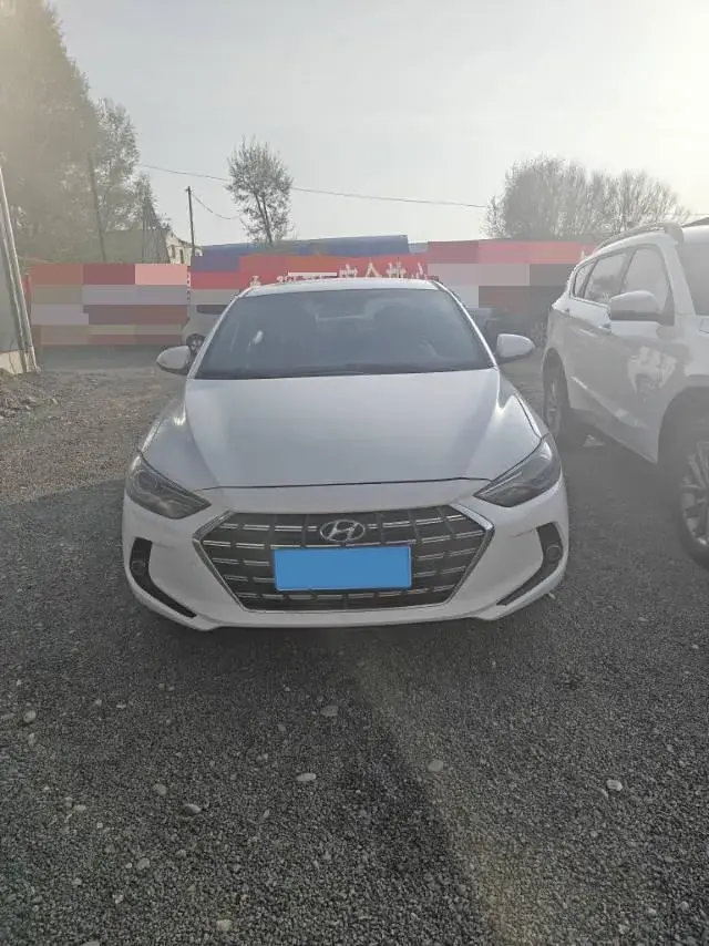 2019 HYUNDAI ELANTRA thumbnail 2