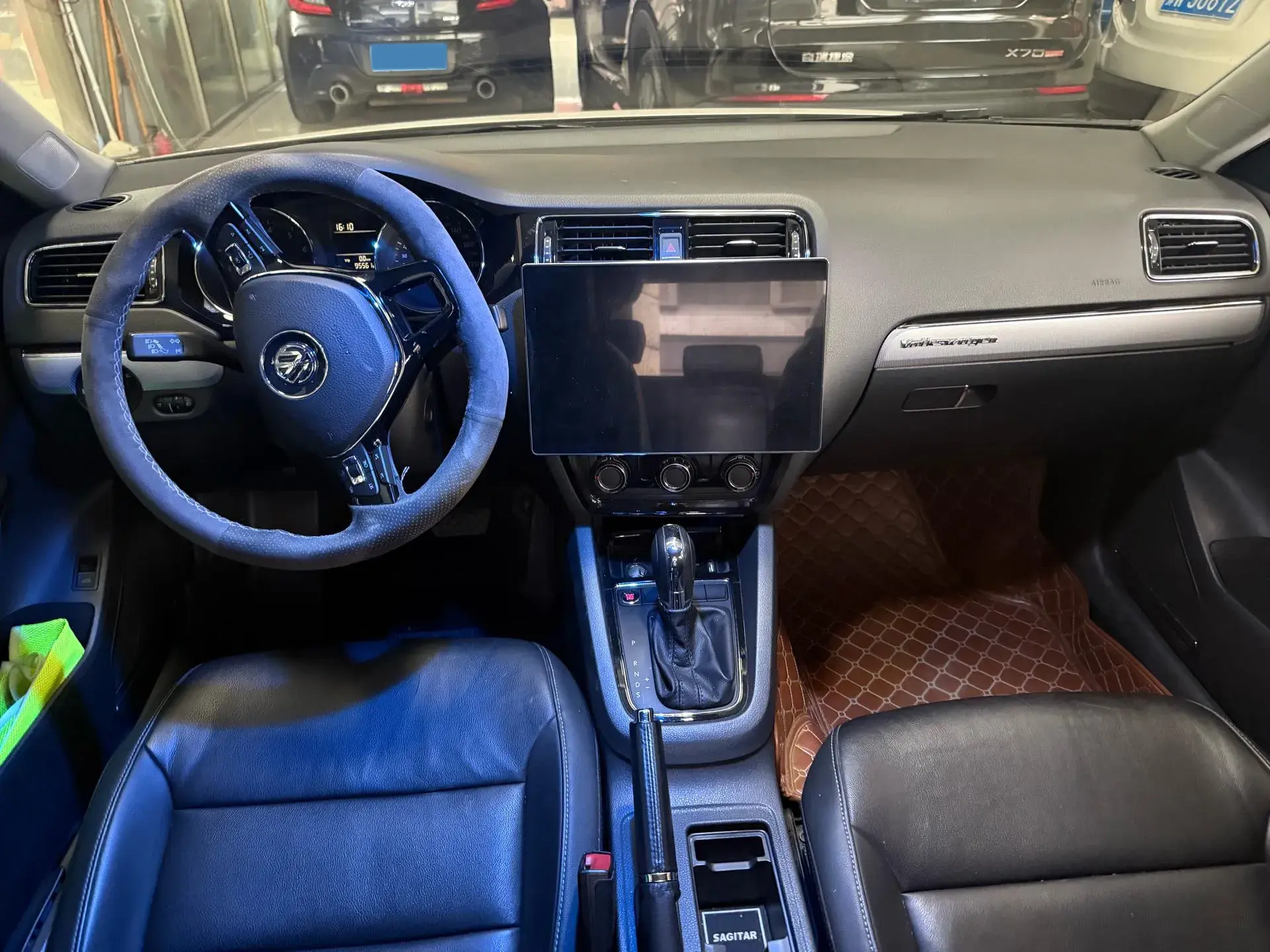 2017 VOLKSWAGEN SAGITAR thumbnail 4