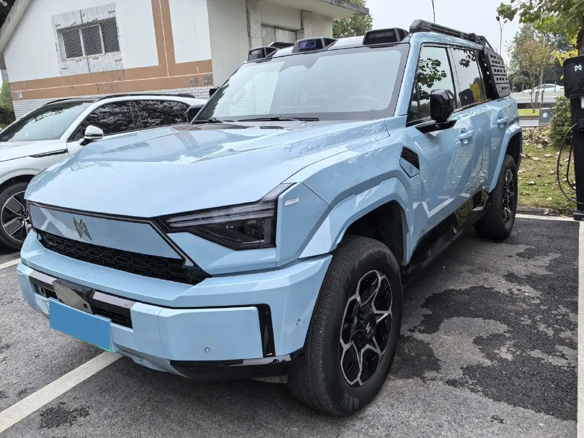 2025 M Hero WarriorM817 1.5T 197HP L4 2DHT PHEV