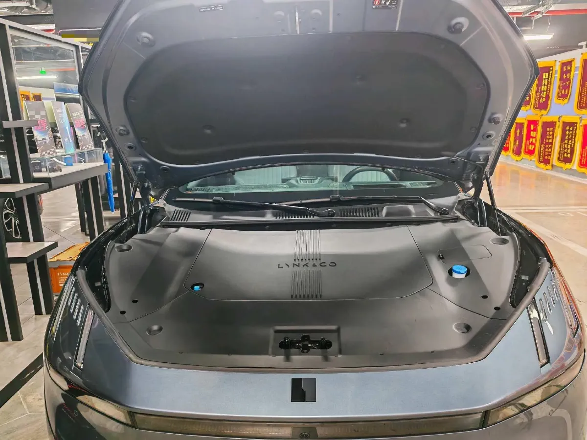 2024 LYNK&CO Z10 BEV 95KWH,autocango,china used car exporter,china ev exporter,chinese used car exporter,chinese used ev exporter