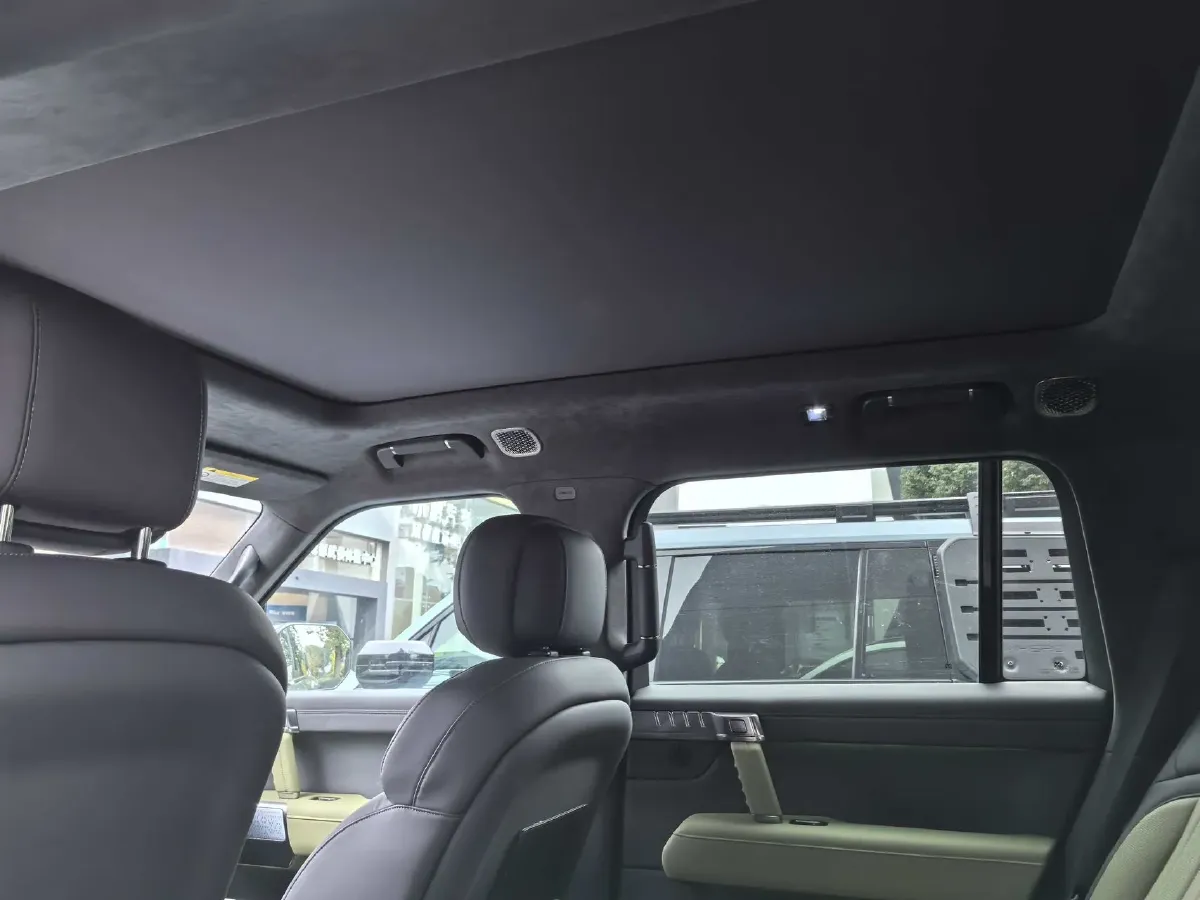 2025 M Hero WarriorM817 1.5T 197HP L4 2DHT PHEV,autocango,china used car exporter,china ev exporter,chinese used car exporter,chinese used ev exporter