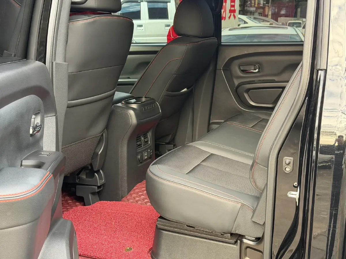 2019 Volvo XC40 2.0T 252HP L4 8AT,autocango,china used car exporter,china ev exporter,chinese used car exporter,chinese used ev exporter