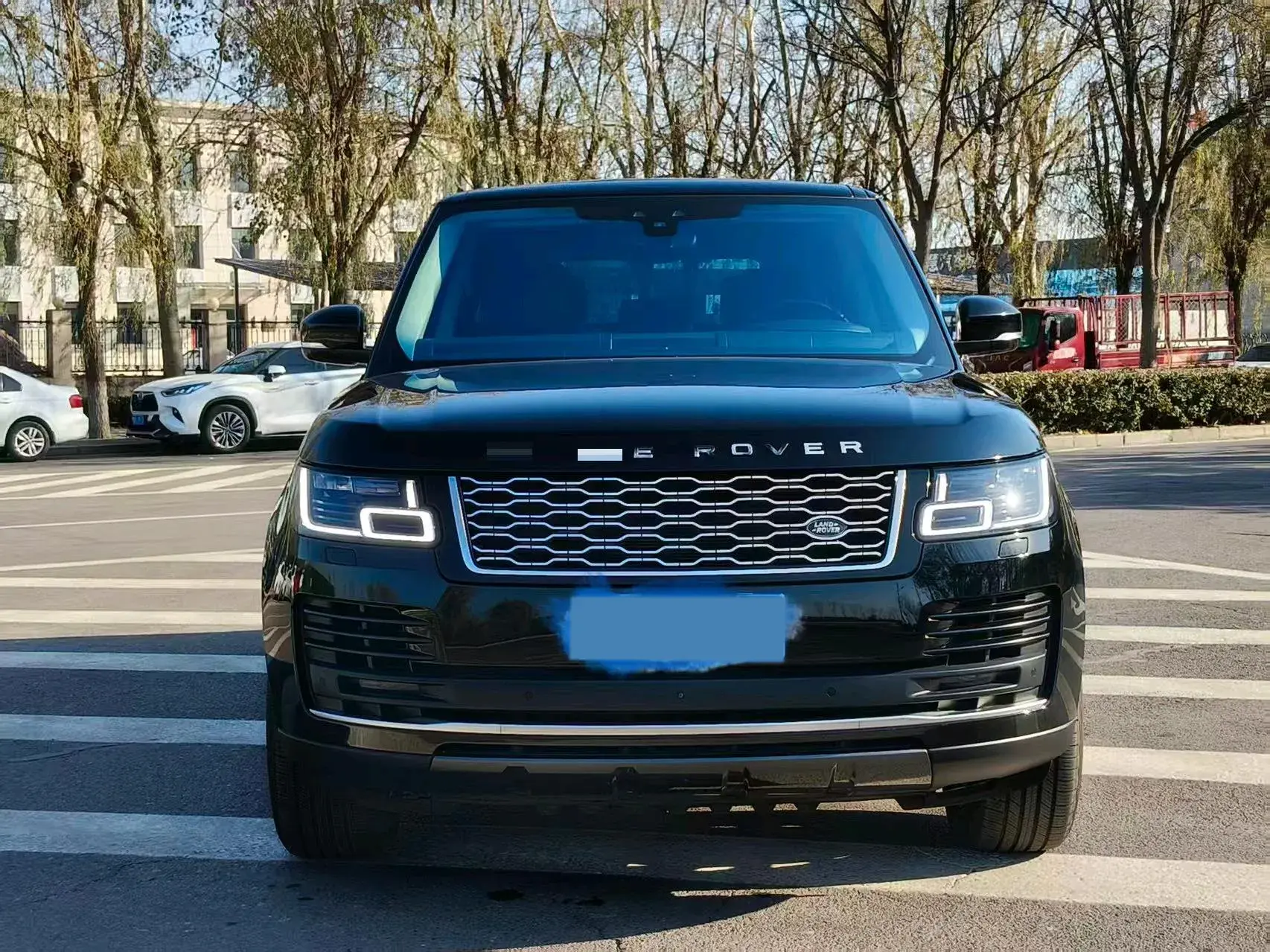 2020 LAND ROVER thumbnail 4