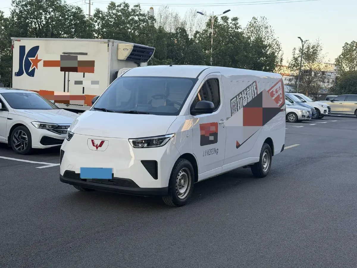 2024 WuLing YangGuang BEV 41.9KWH
