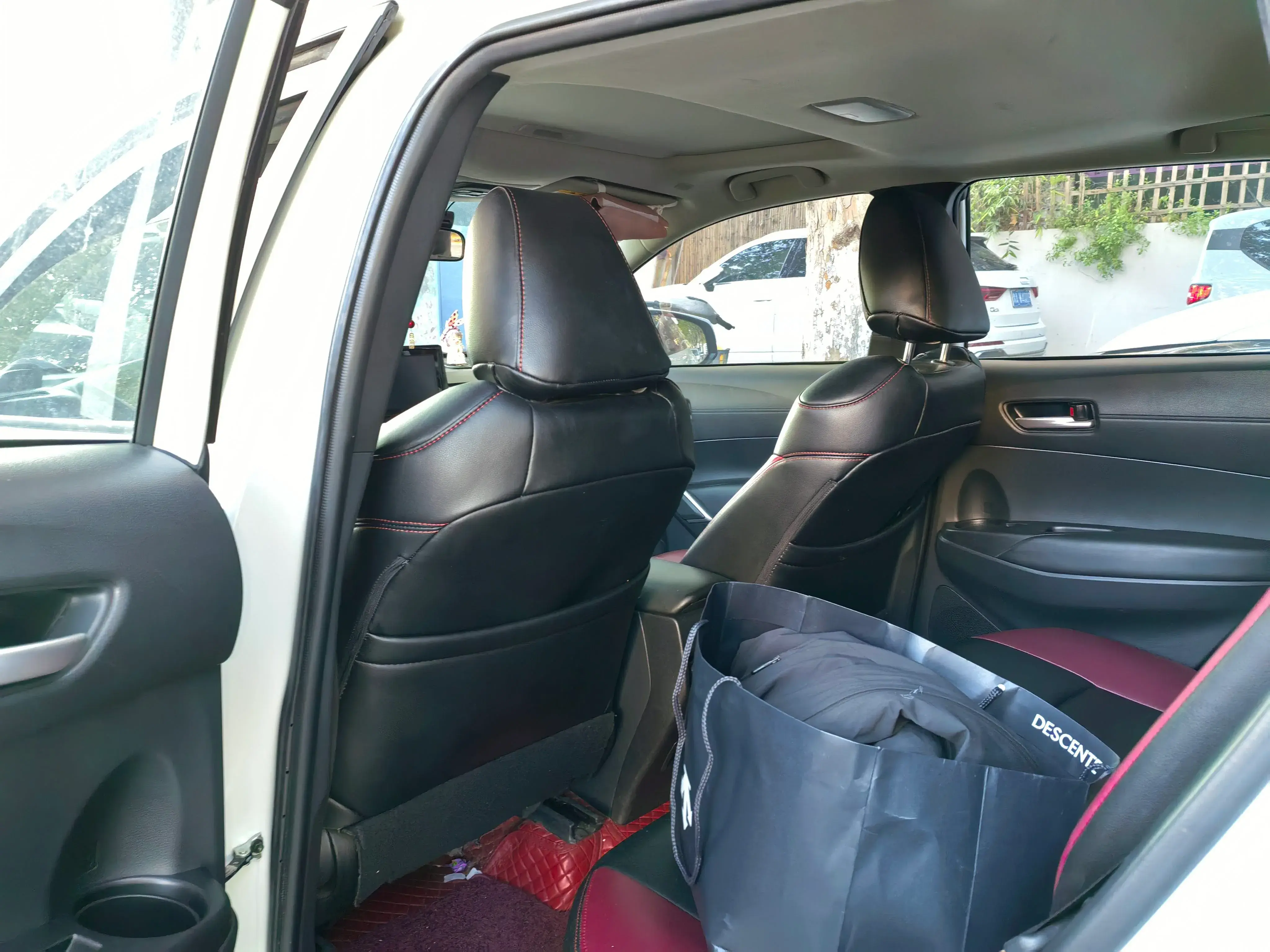 2022 TOYOTA COROLLA thumbnail 3