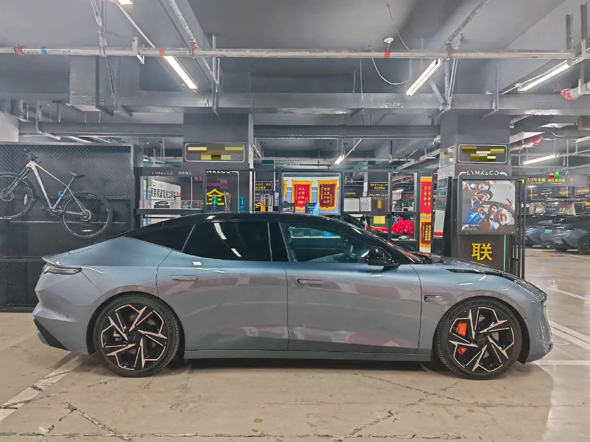 2024 LYNK&CO Z10 BEV 95KWH,autocango,china used car exporter,china ev exporter,chinese used car exporter,chinese used ev exporter