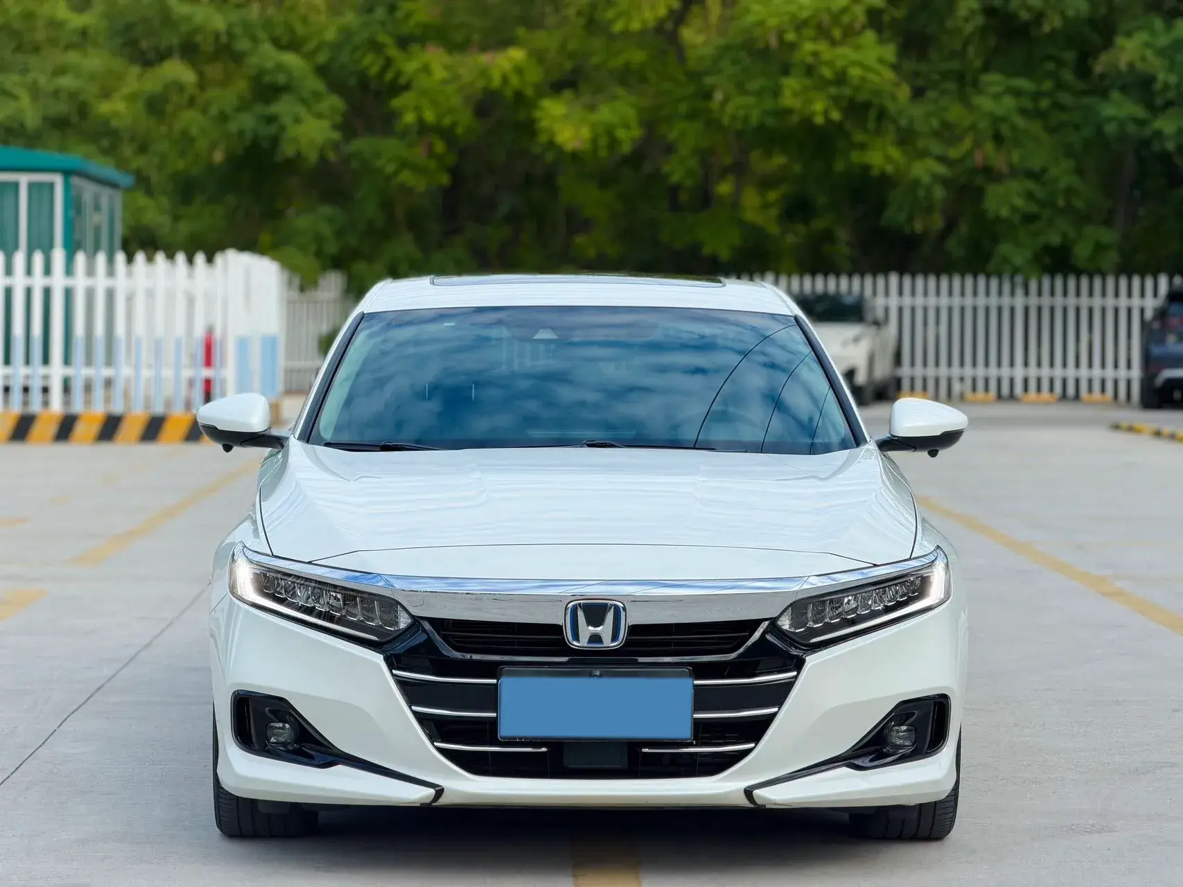 2022 HONDA ACCORD thumbnail 2