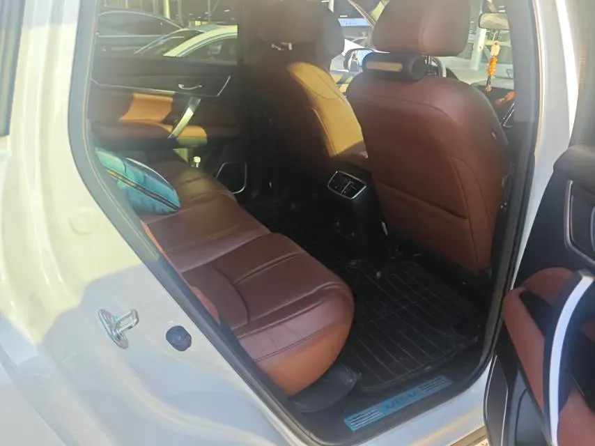 2020 Honda UR-V 2.0T 272HP L4 9AT,autocango,china used car exporter,china ev exporter,chinese used car exporter,chinese used ev exporter