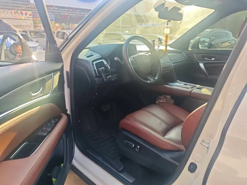 2020 Honda UR-V 2.0T 272HP L4 9AT,autocango,china used car exporter,china ev exporter,chinese used car exporter,chinese used ev exporter