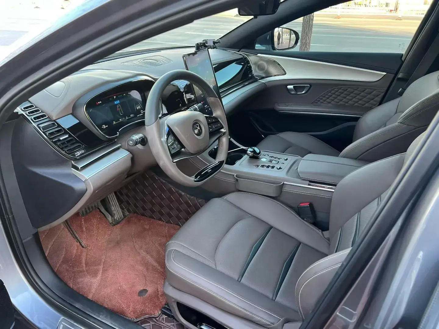 2023 BYD HAN thumbnail 4