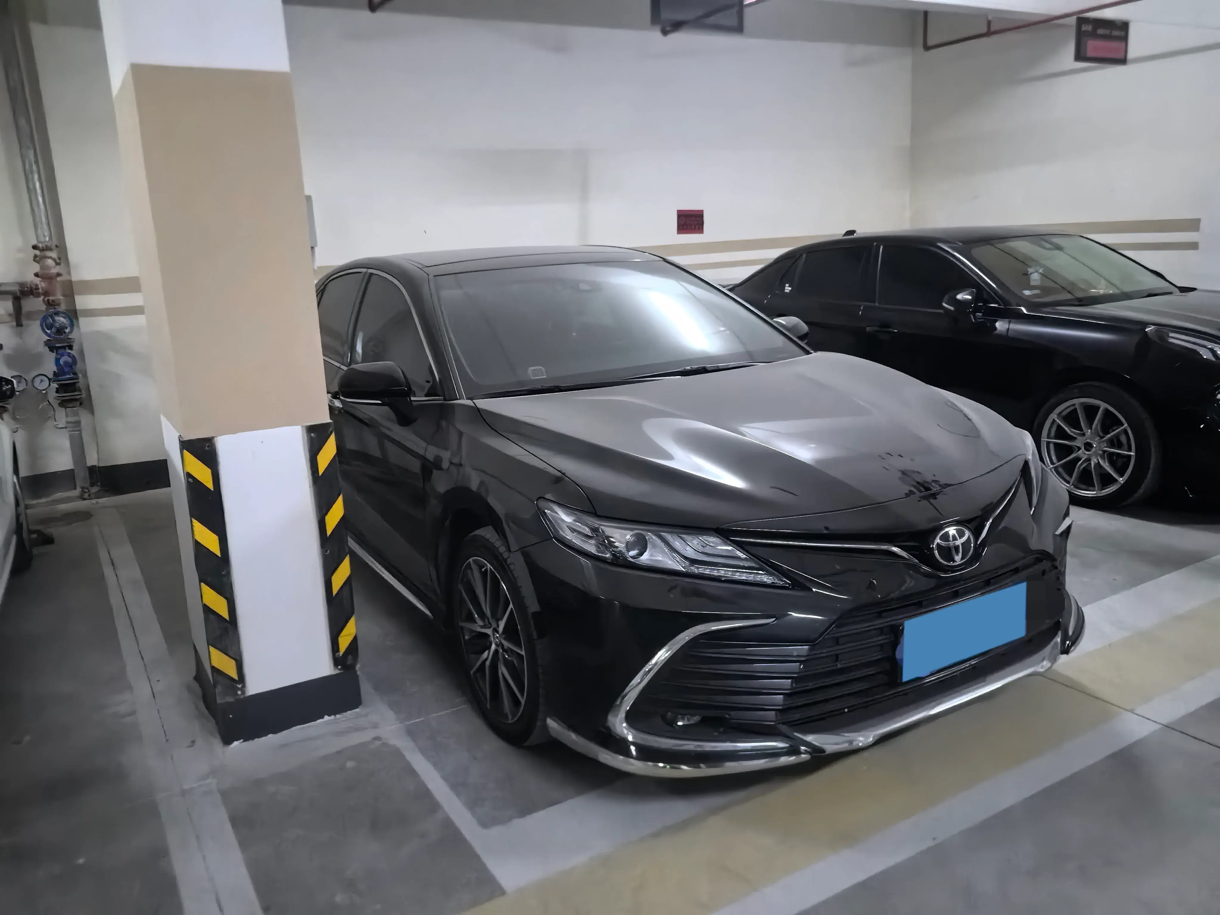 2023 TOYOTA CAMRY thumbnail 3