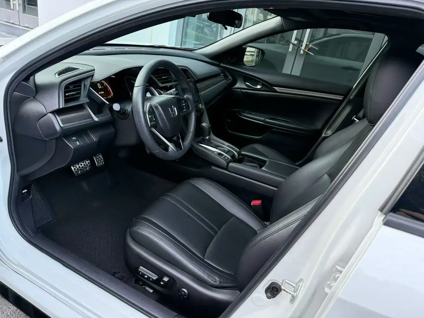 2021 HONDA CIVIC thumbnail 4