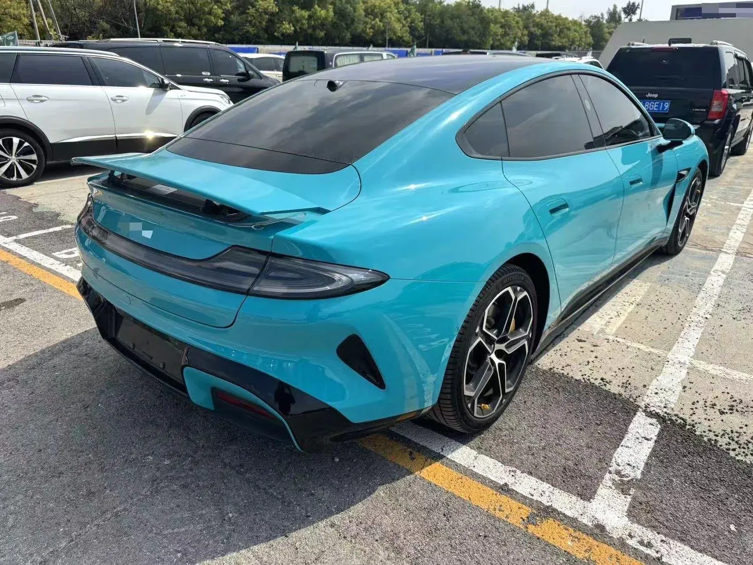 2024 MI SU7 thumbnail 4