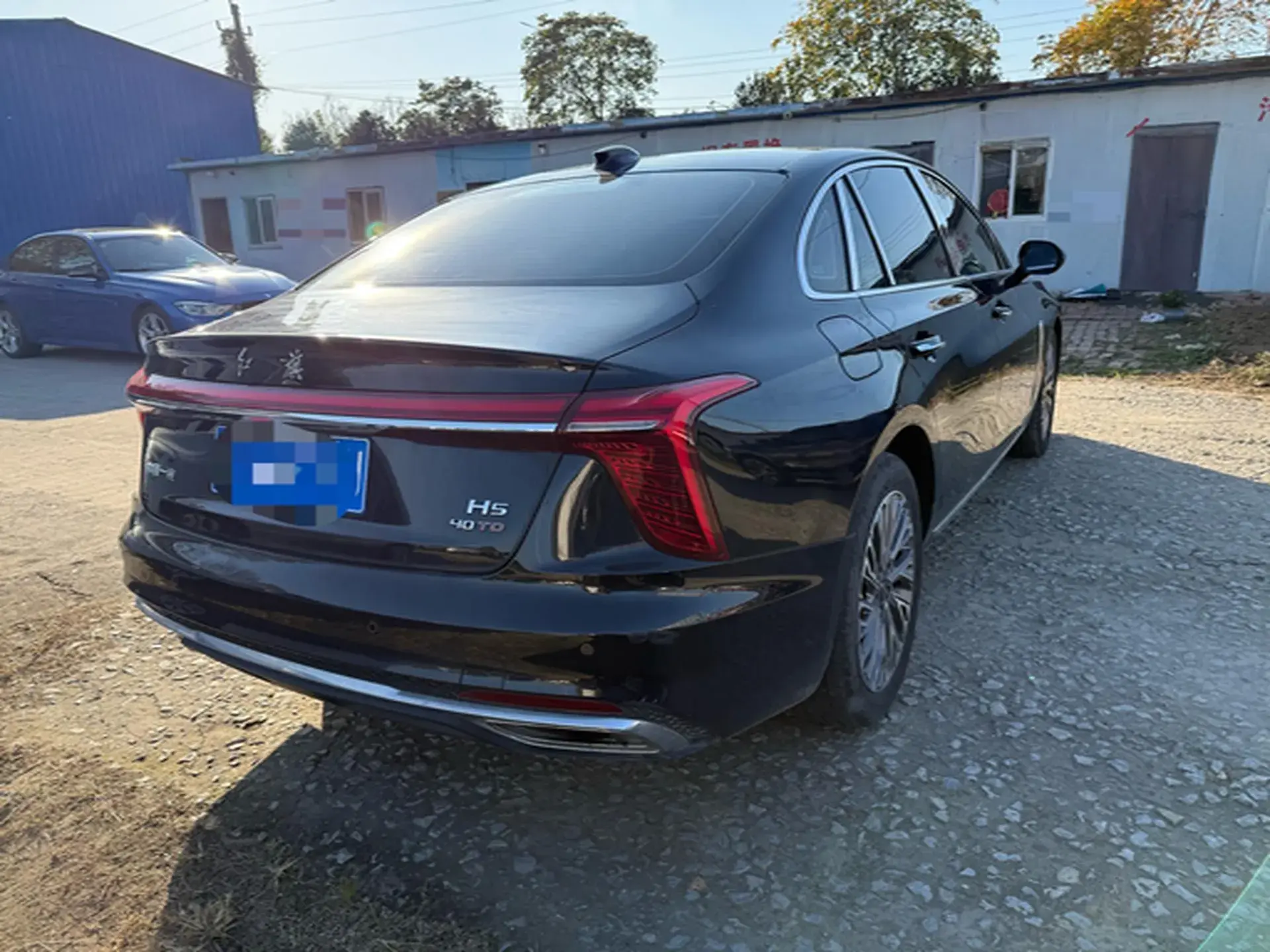 2023 HONGQI H5 thumbnail 3