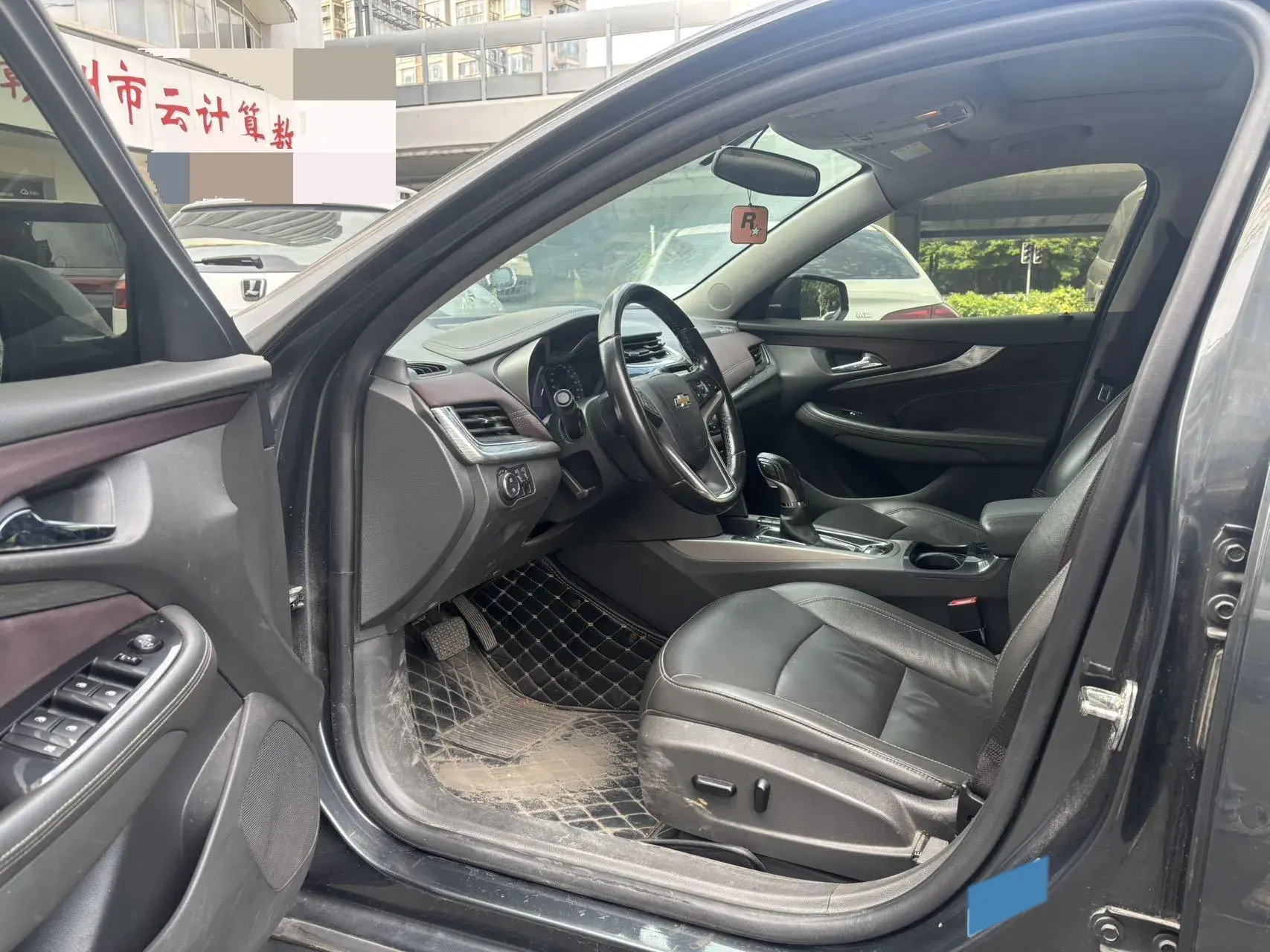 2018 CHEVROLET MALIBU thumbnail 3