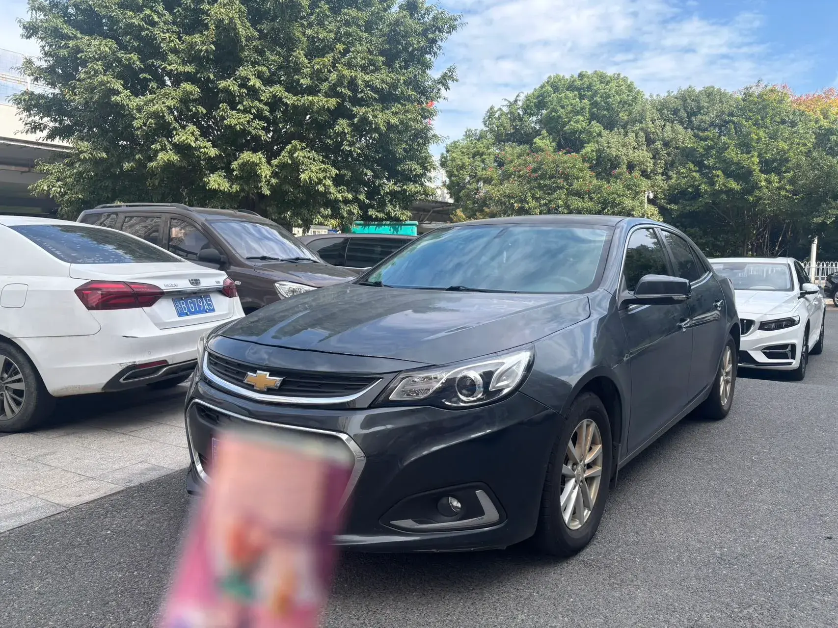 2018 CHEVROLET MALIBU view 1