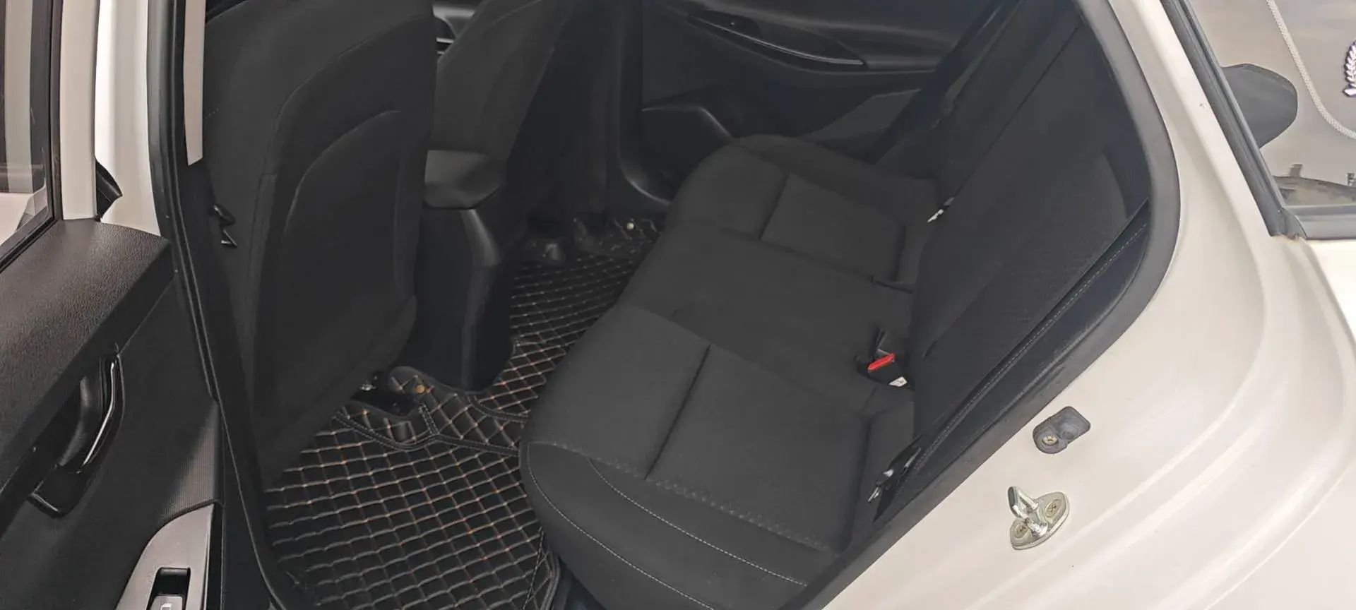 2020 HYUNDAI CELESTA thumbnail 3