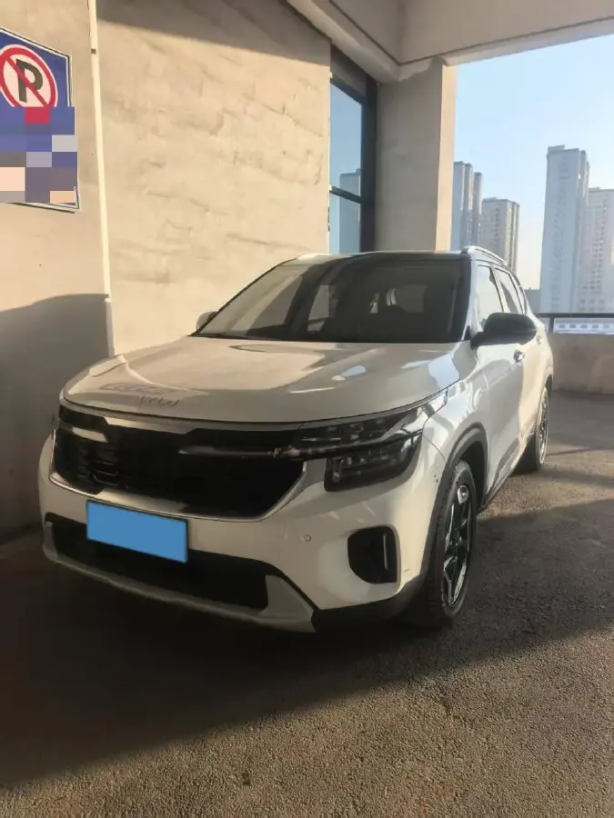 2023 Kia Seltos 1.5L 115HP L4 CVT