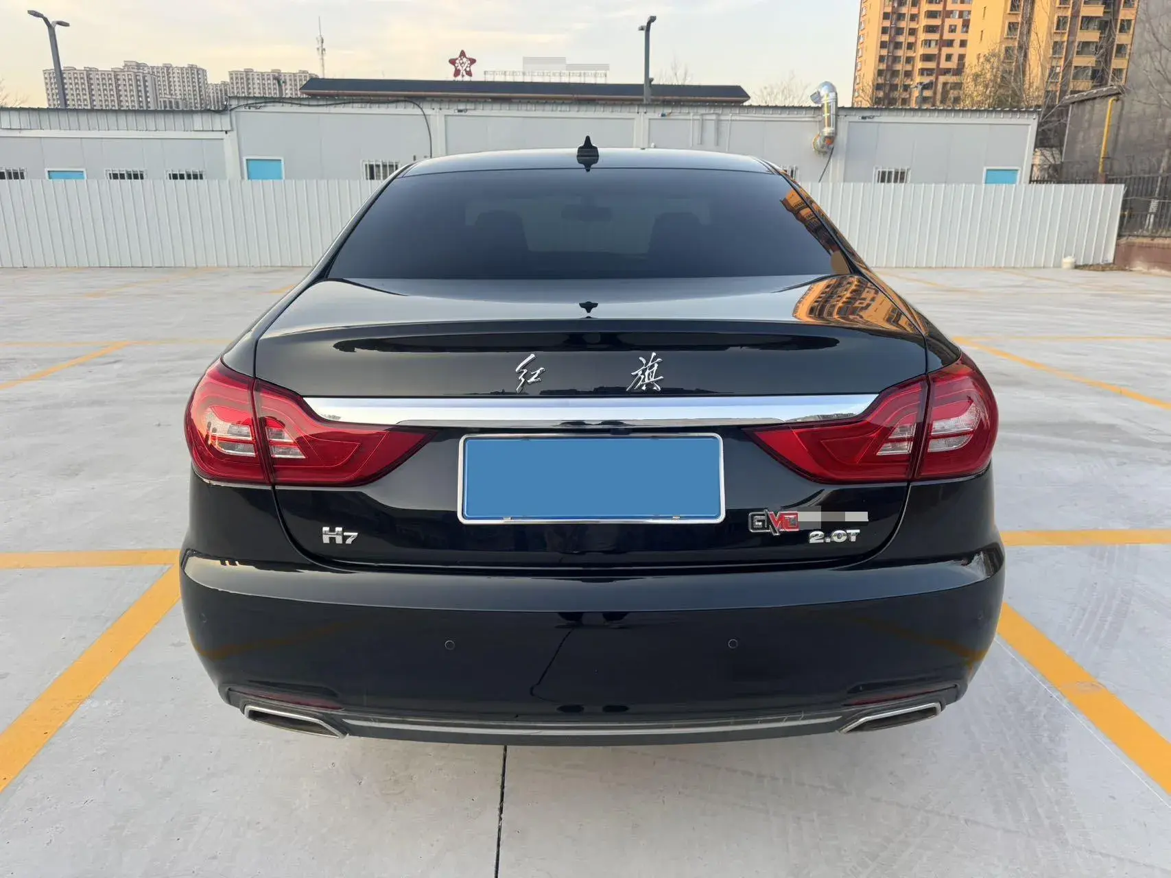 2017 HONGQI H7 thumbnail 4