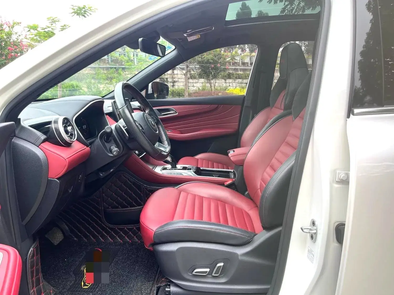 2019 MG HS thumbnail 4