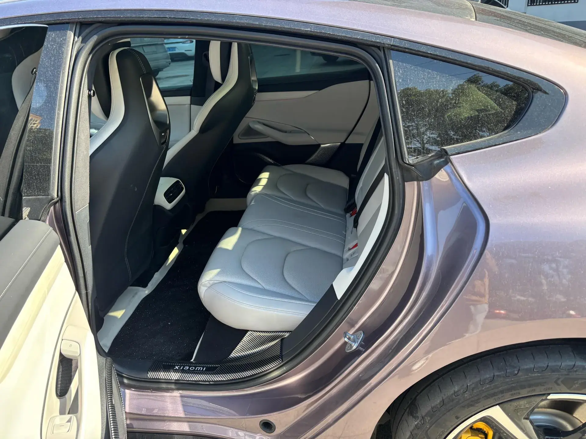 2024 MI SU7 thumbnail 2