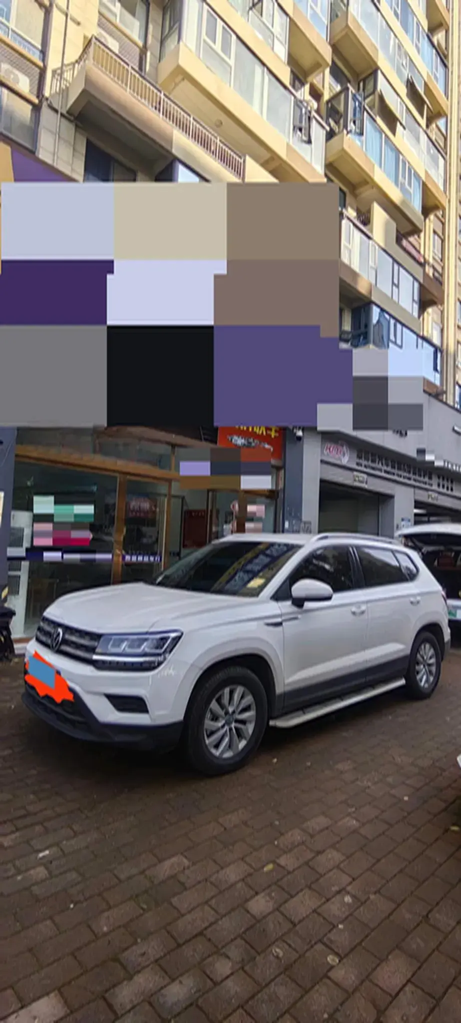 2021 VOLKSWAGEN THARU view 1