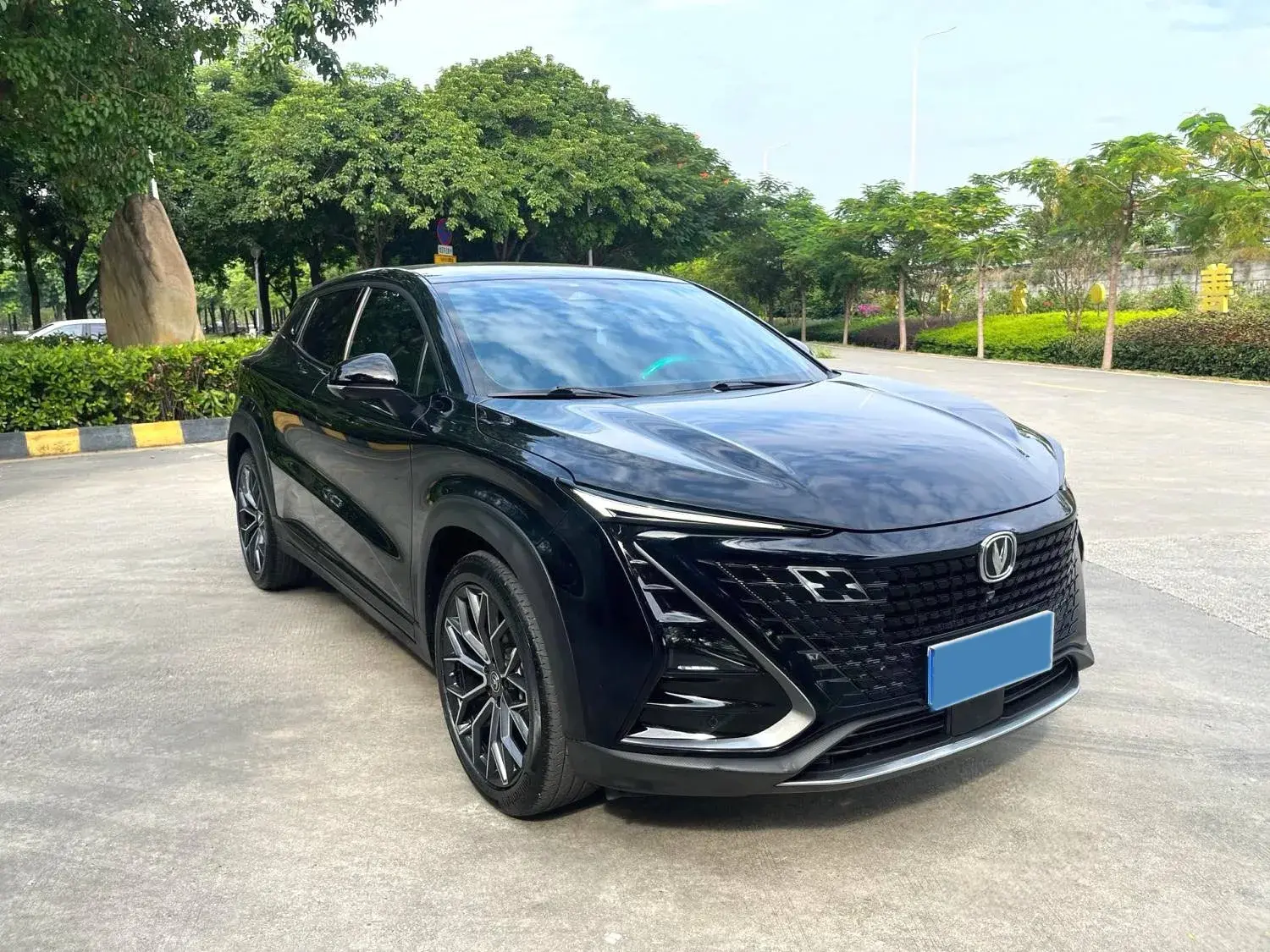 2022 CHANGAN UNI-T thumbnail 3