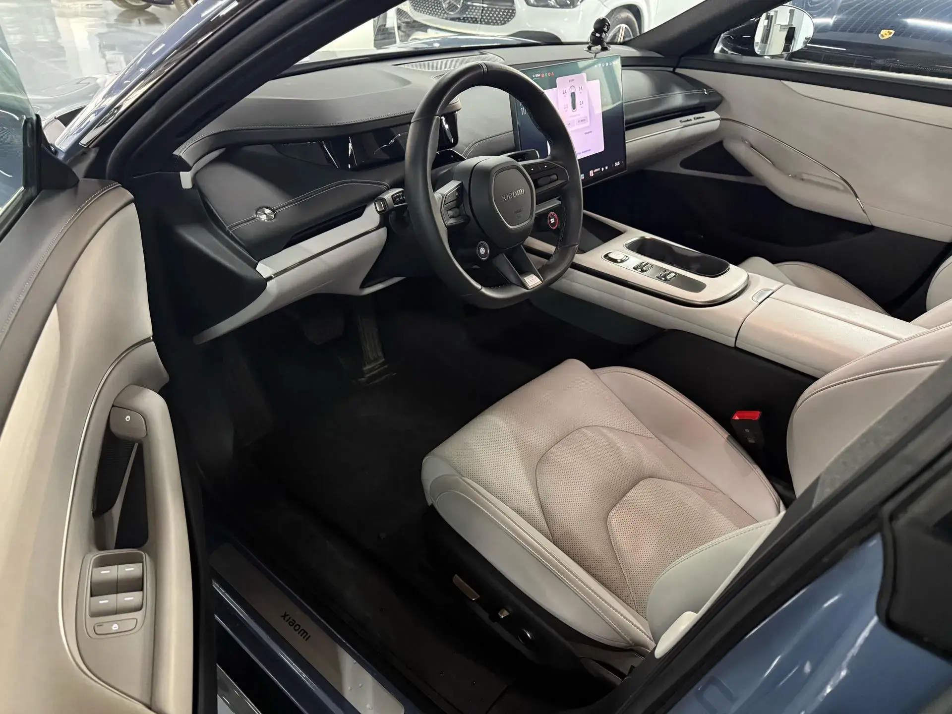 2024 MI SU7 thumbnail 3