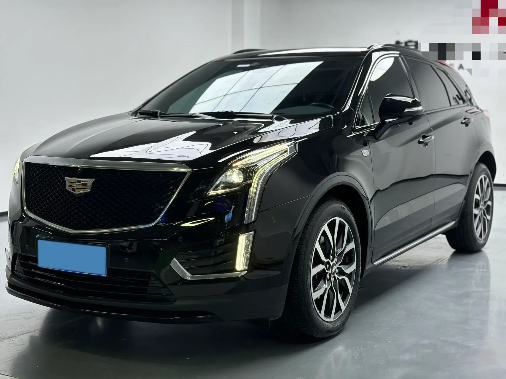 2022 CADILLAC XT5 view 1