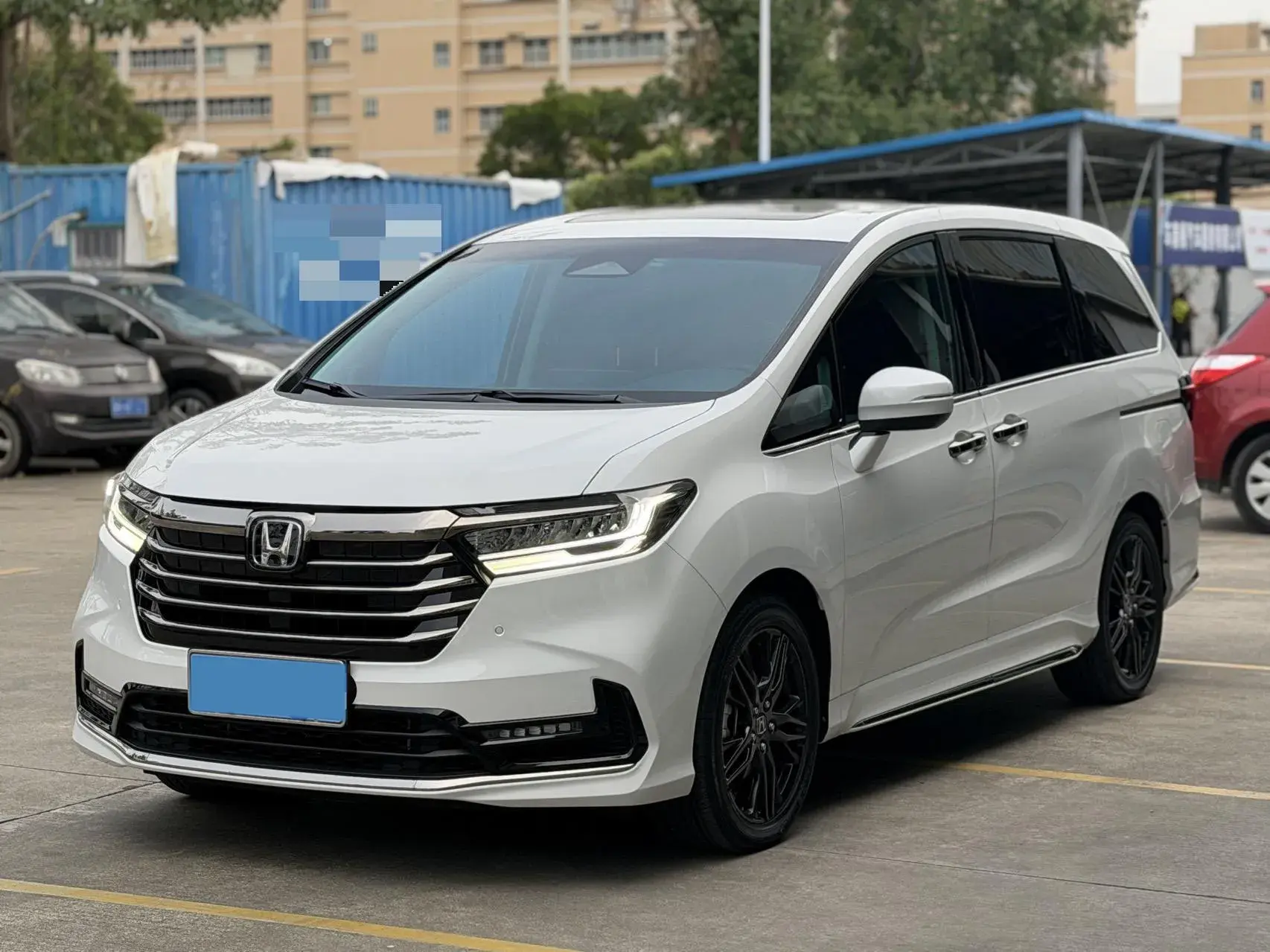 2024 HONDA ODYSSEY view 1