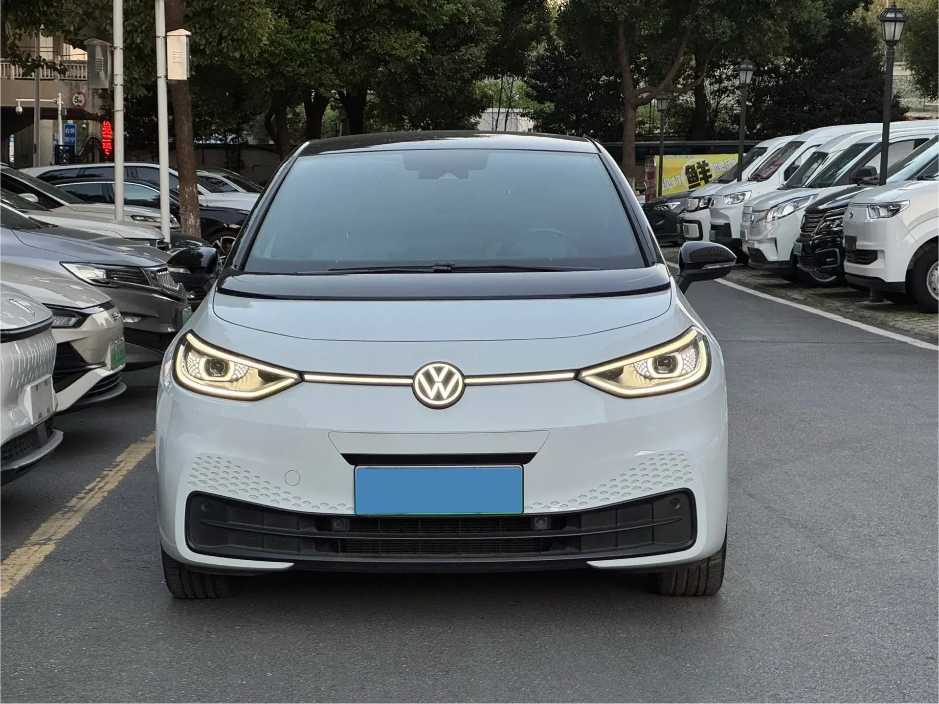 2022 VOLKSWAGEN ID.3 thumbnail 2