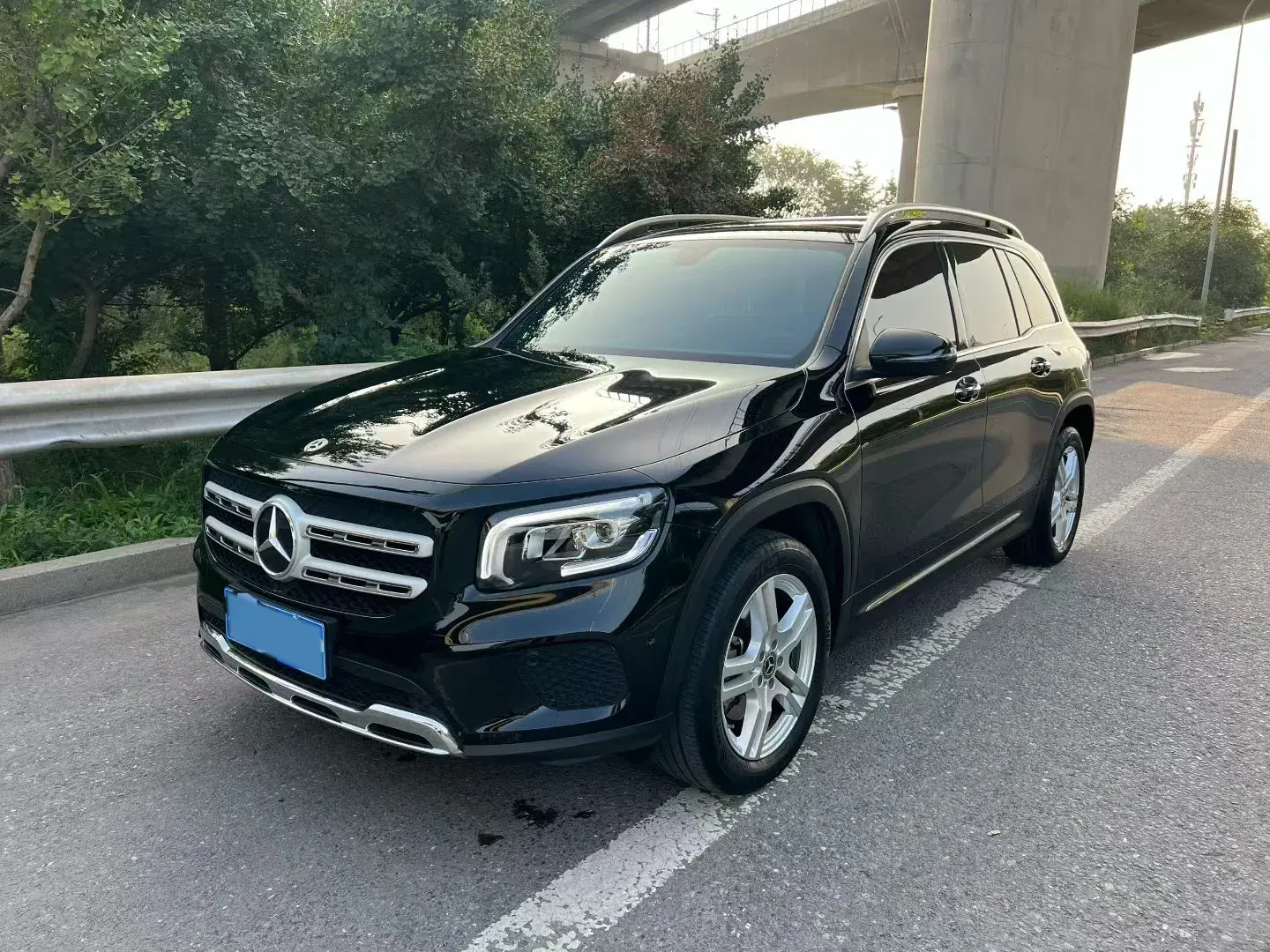 2023 MERCEDES-BENZ GLB view 1