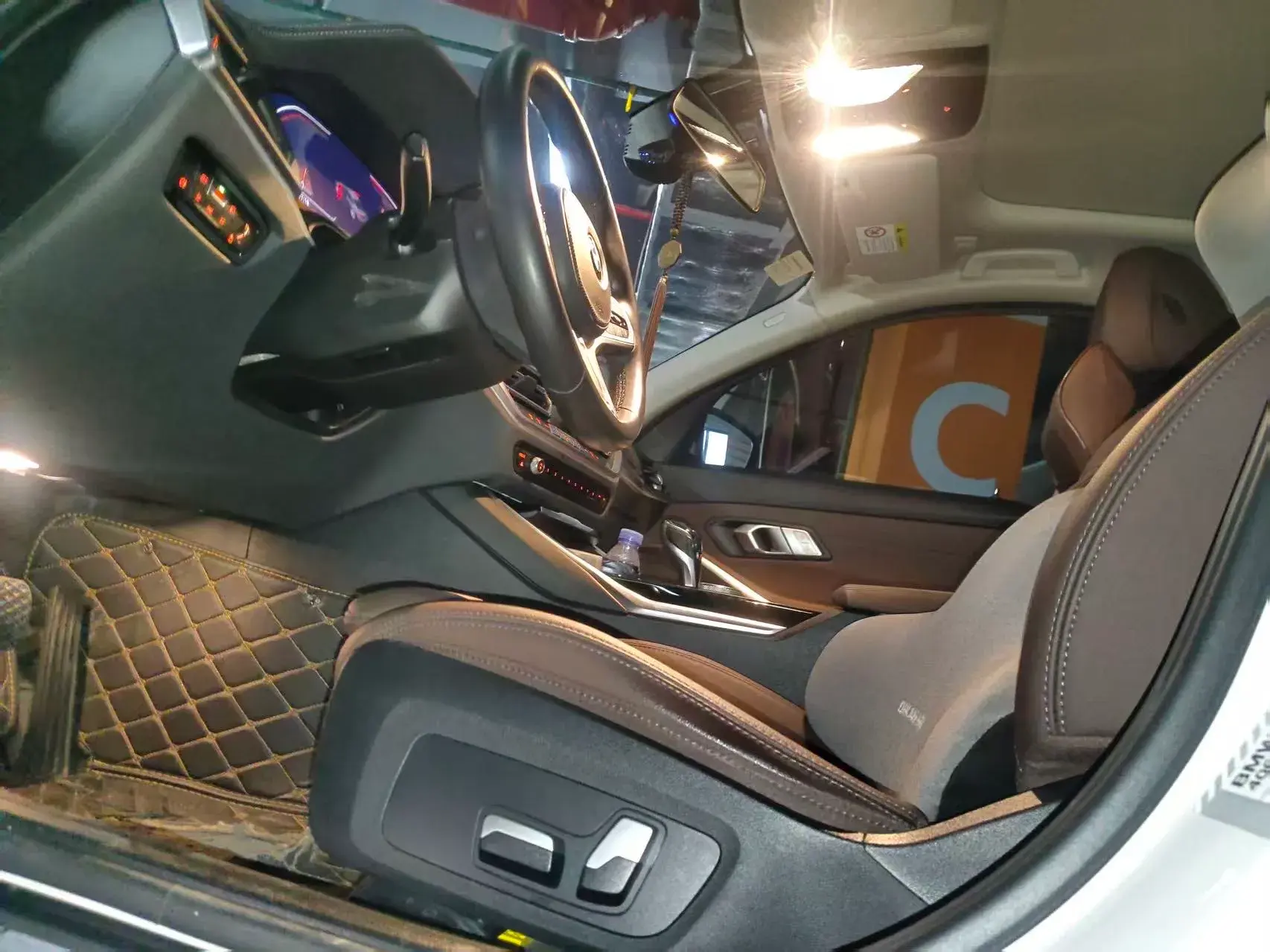 2021 BMW 3 thumbnail 2