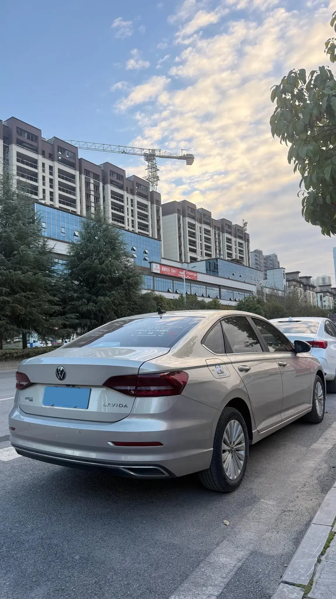 2021 VOLKSWAGEN LAVIDA thumbnail 3