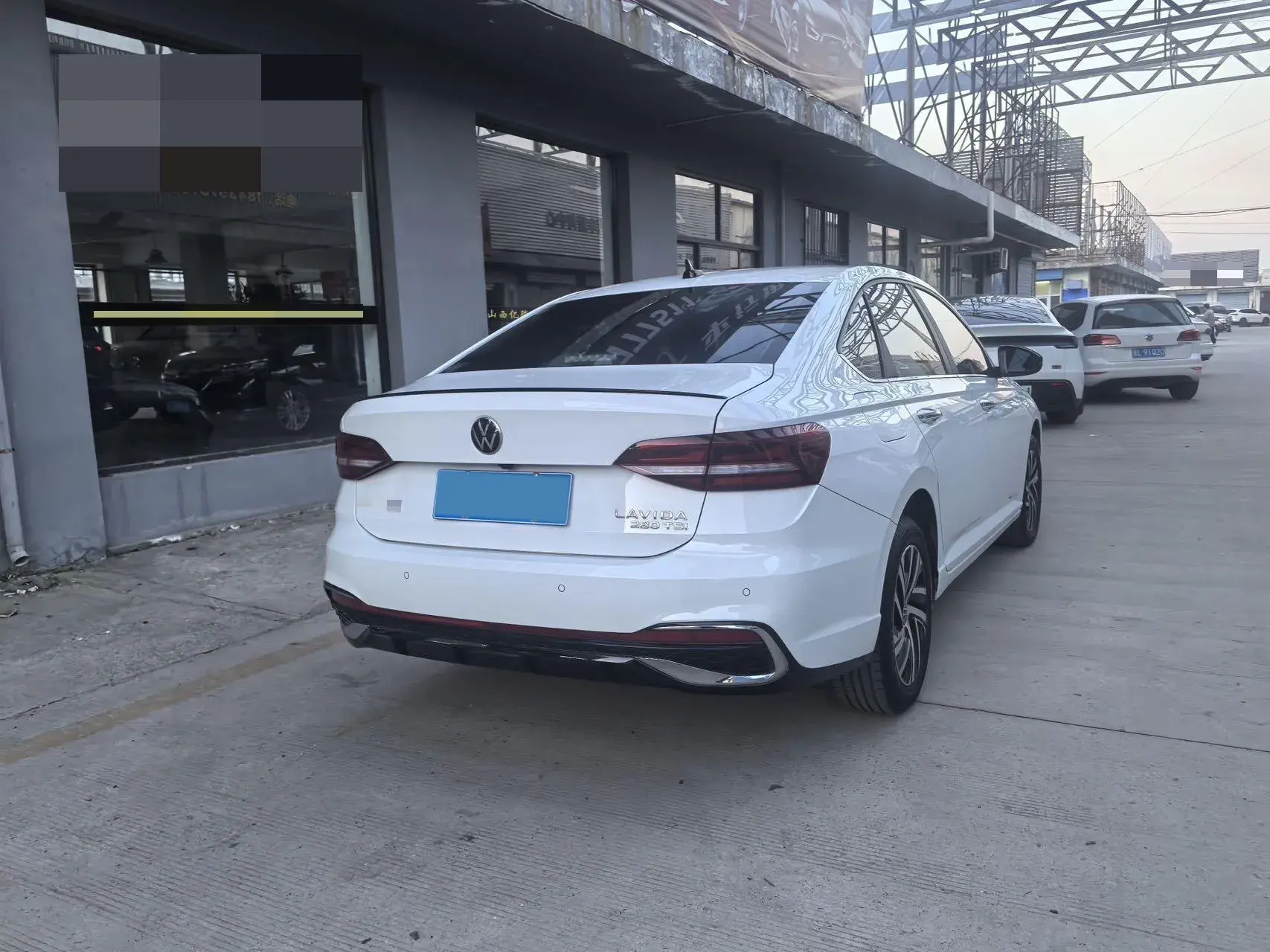 2023 VOLKSWAGEN LAVIDA thumbnail 3