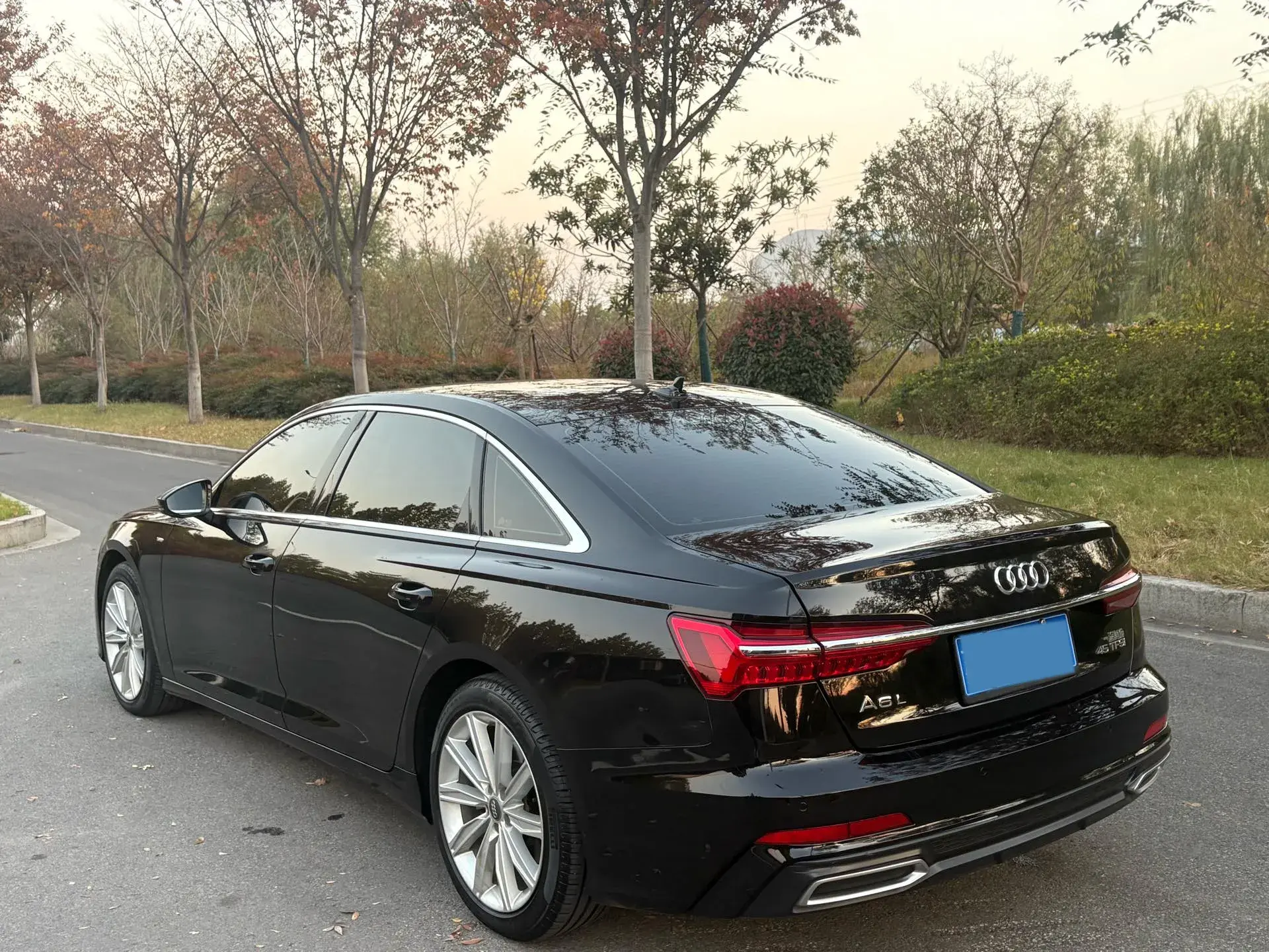 2021 AUDI A6L thumbnail 3