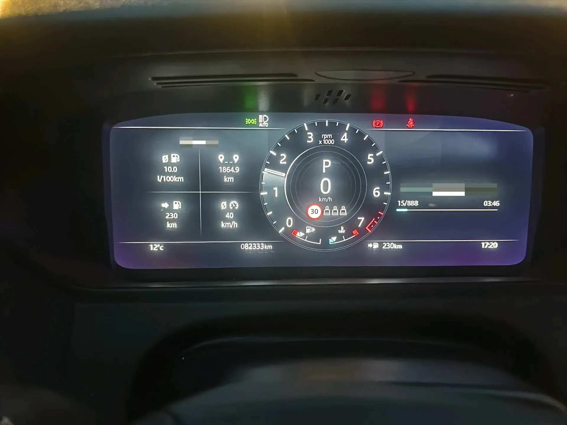 2021 LAND ROVER thumbnail 4