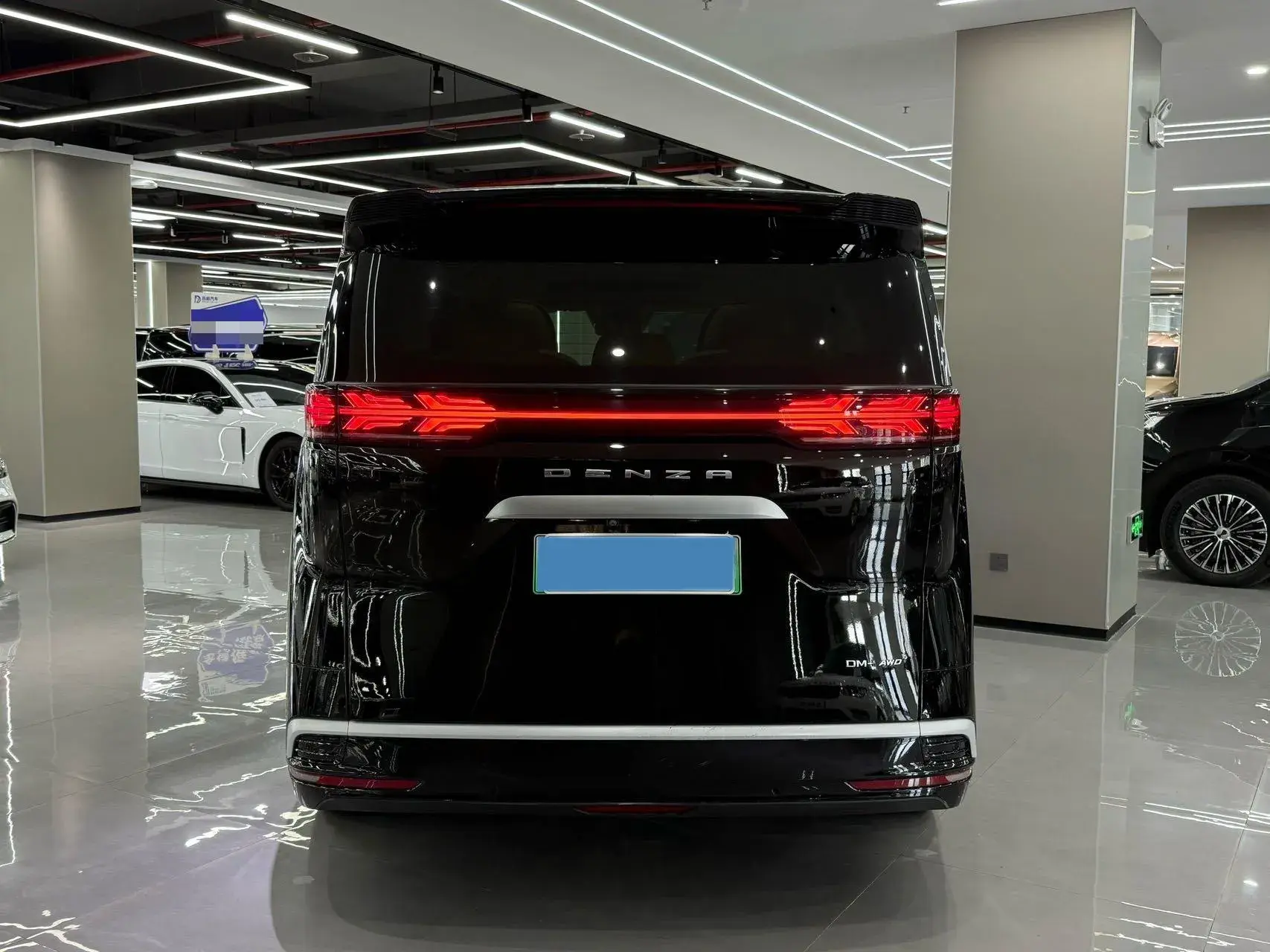 2022 DENZA D9 thumbnail 3