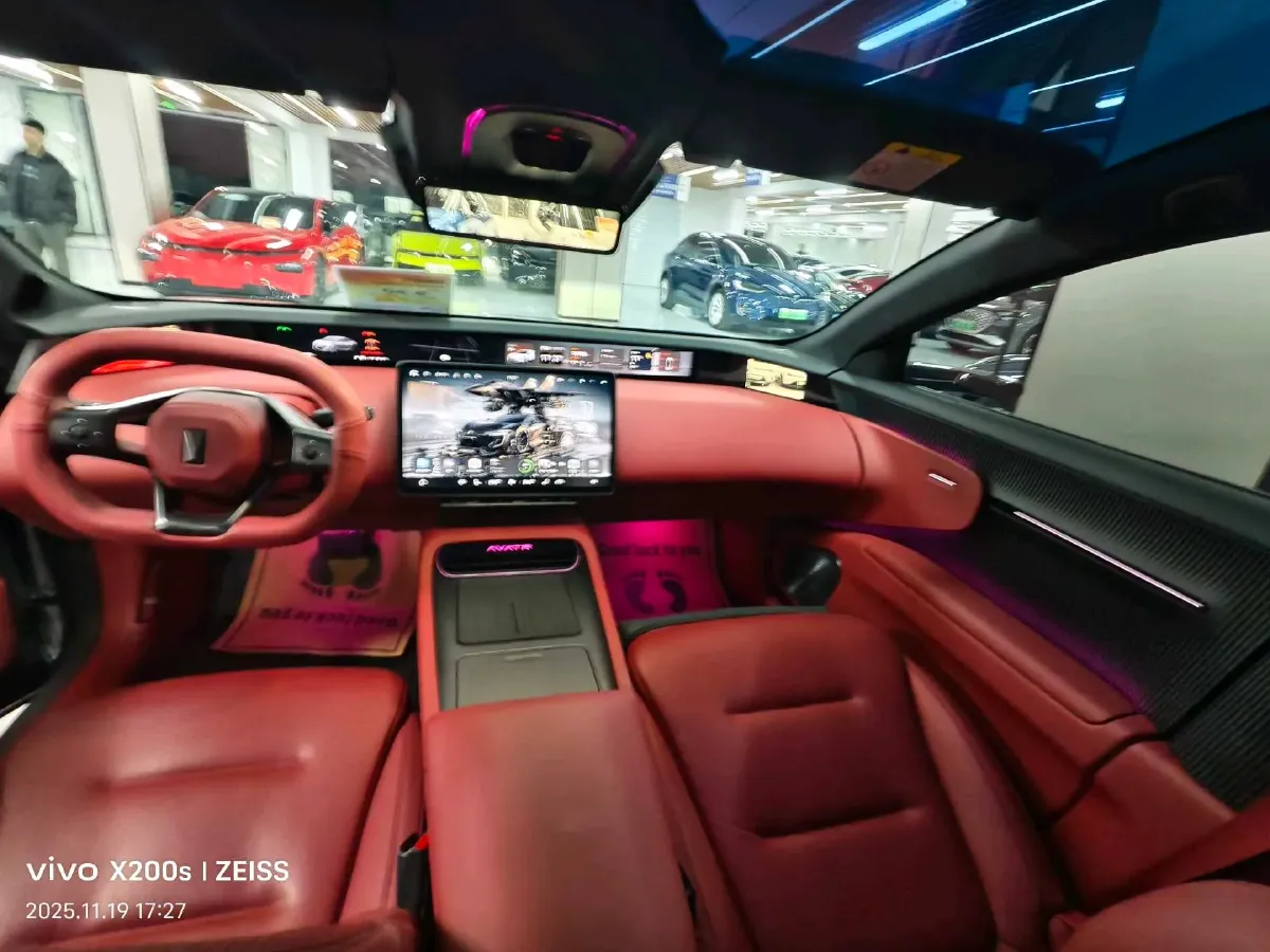 2025 Avatr 12 BEV,autocango,china used car exporter,china ev exporter,chinese used car exporter,chinese used ev exporter