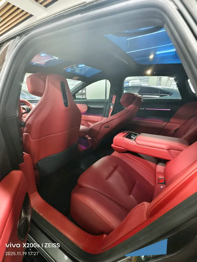 2025 Avatr 12 BEV,autocango,china used car exporter,china ev exporter,chinese used car exporter,chinese used ev exporter