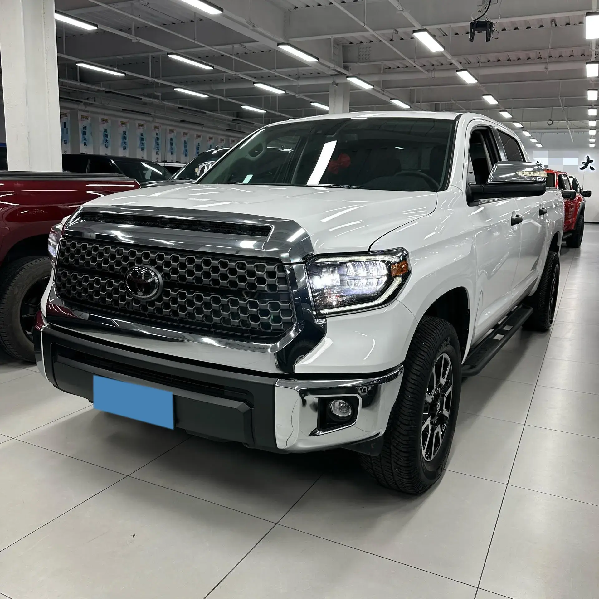 2019 JETOUR X70S view 1