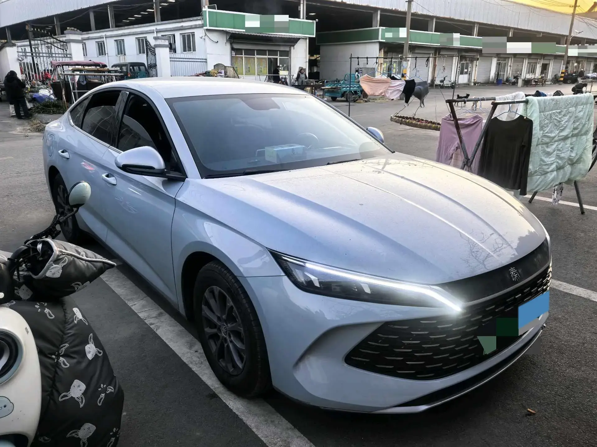 2024 BYD QINL thumbnail 2