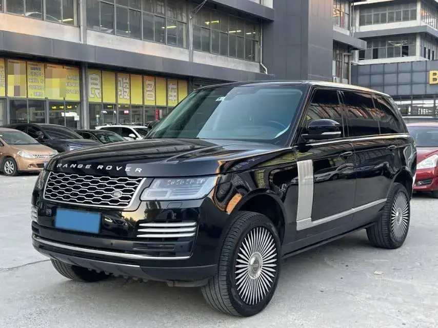 2020 LAND ROVER view 1