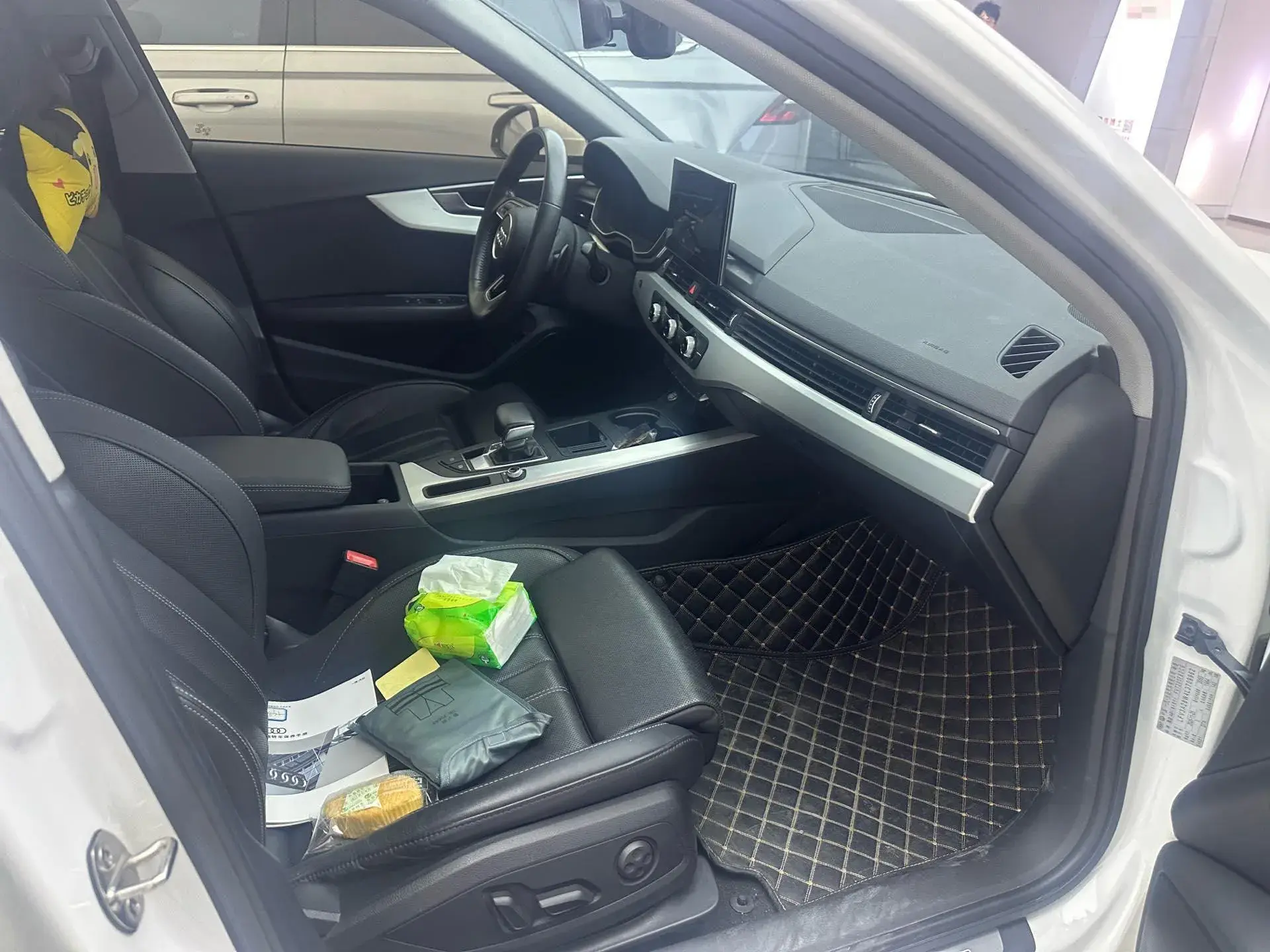 2020 AUDI A4L thumbnail 4